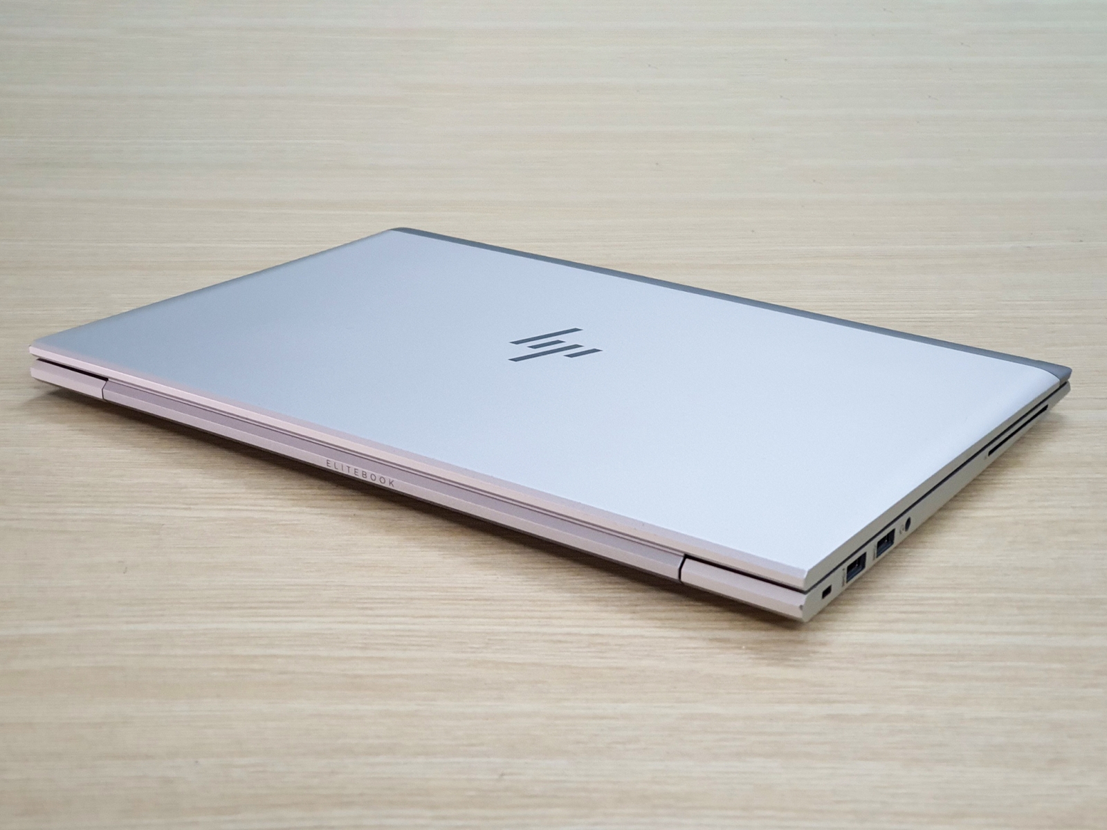 Laptop xách tay HP EliteBook 840 G7 i7 -10610U Ram 16GB SSD 512GB Màn Hình 14 Inch FHD IPS